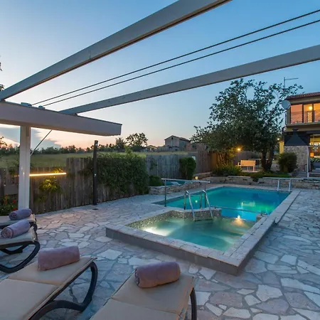 Vital Private Pool *