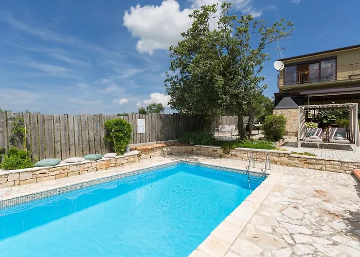 Vital Private Pool