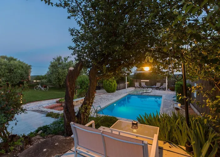 Vital Private Pool