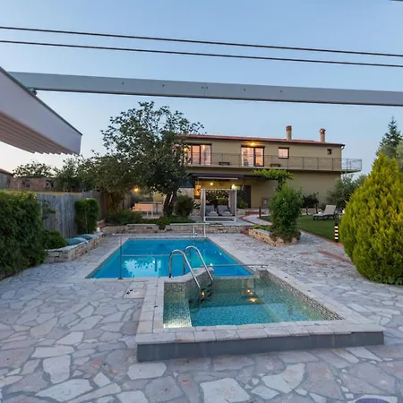 Vital Private Pool Vila